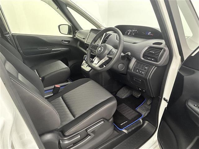 セレナ e-パワー ハイウェイスターV 純正10インチナビ(CD・DVD・フルセグ・BT・USB)全周囲カメラ 前後ドライブレコーダー ETC 両側パワースライドドア クリアランスソナー 衝突軽減ブレーキ レーンキープアシスト 横滑り防止(20枚目)