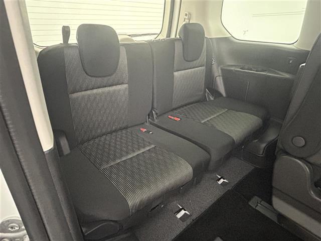 セレナ e-パワー ハイウェイスターV 純正10インチナビ(CD・DVD・フルセグ・BT・USB)全周囲カメラ 前後ドライブレコーダー ETC 両側パワースライドドア クリアランスソナー 衝突軽減ブレーキ レーンキープアシスト 横滑り防止(24枚目)