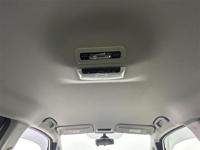 セレナ e-パワー ハイウェイスターV 純正10インチナビ(CD・DVD・フルセグ・BT・USB)全周囲カメラ 前後ドライブレコーダー ETC 両側パワースライドドア クリアランスソナー 衝突軽減ブレーキ レーンキープアシスト 横滑り防止(28枚目)