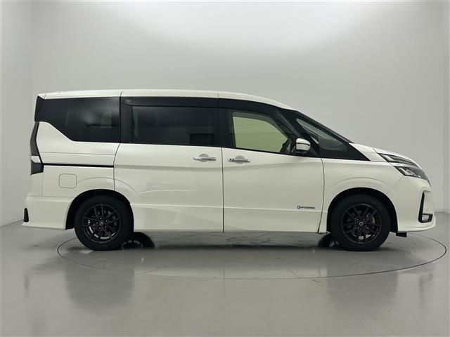 セレナ e-パワー ハイウェイスターV 純正10インチナビ(CD・DVD・フルセグ・BT・USB)全周囲カメラ 前後ドライブレコーダー ETC 両側パワースライドドア クリアランスソナー 衝突軽減ブレーキ レーンキープアシスト 横滑り防止(34枚目)