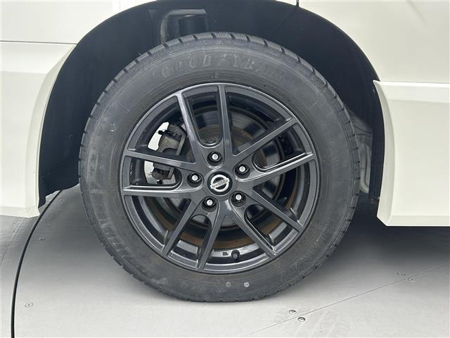 セレナ e-パワー ハイウェイスターV 純正10インチナビ(CD・DVD・フルセグ・BT・USB)全周囲カメラ 前後ドライブレコーダー ETC 両側パワースライドドア クリアランスソナー 衝突軽減ブレーキ レーンキープアシスト 横滑り防止(40枚目)