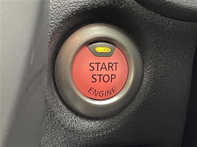 ノート Ｘ　社外ナビ　バックカメラ　社外前方ドライブレコーダー　前後クリアランスソナー　衝突軽減ブレーキ　レーンキープアシスト　アイドリングストップ　オートライト　電動格納ミラー　純正フロアマット（13枚目）