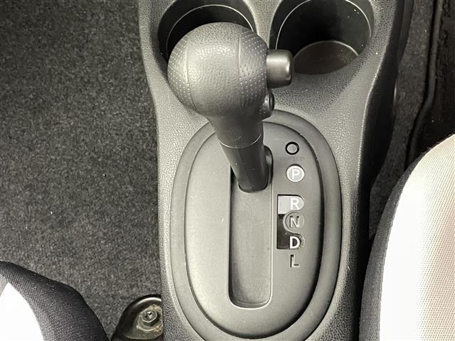 ノート Ｘ　社外ナビ　バックカメラ　社外前方ドライブレコーダー　前後クリアランスソナー　衝突軽減ブレーキ　レーンキープアシスト　アイドリングストップ　オートライト　電動格納ミラー　純正フロアマット（20枚目）