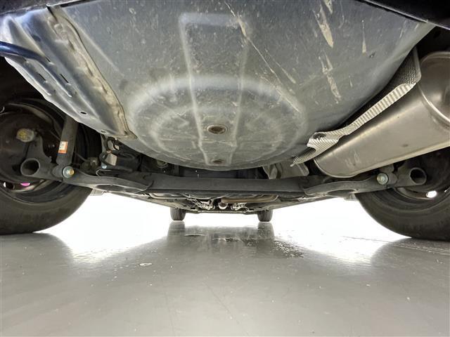 ノート Ｘ　社外ナビ　バックカメラ　社外前方ドライブレコーダー　前後クリアランスソナー　衝突軽減ブレーキ　レーンキープアシスト　アイドリングストップ　オートライト　電動格納ミラー　純正フロアマット（42枚目）