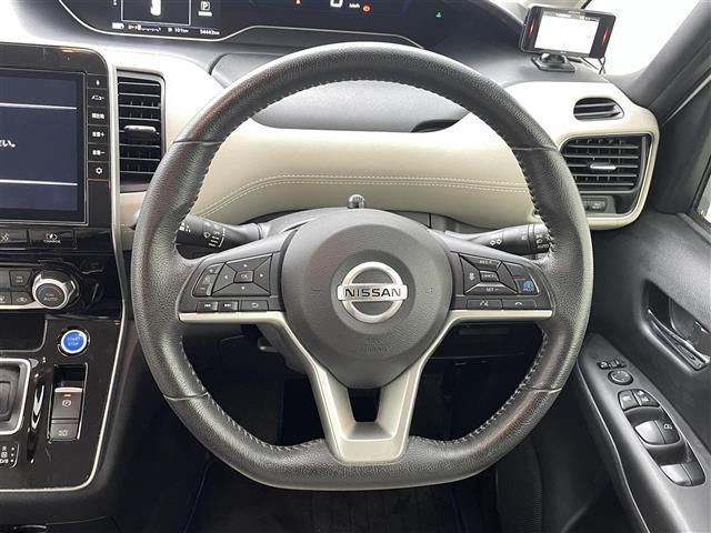 セレナ ｅ－パワー　ハイウェイスターＶ　禁煙車　純正ナビ（ＣＤ・ＤＶＤ・ＢＴ・フルセグ・ＳＤ・ＵＳＢ）全周囲カメラ　純正前方ドライブレコーダー　ビルトインＥＴＣ　両側パワースライドドア　前後クリアランスソナー　レーダークルーズコントロール（8枚目）