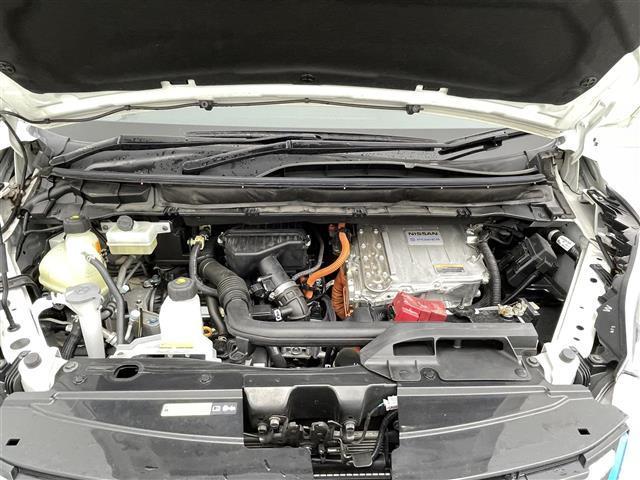 セレナ ｅ－パワー　ハイウェイスターＶ　禁煙車　純正ナビ（ＣＤ・ＤＶＤ・ＢＴ・フルセグ・ＳＤ・ＵＳＢ）全周囲カメラ　純正前方ドライブレコーダー　ビルトインＥＴＣ　両側パワースライドドア　前後クリアランスソナー　レーダークルーズコントロール（40枚目）