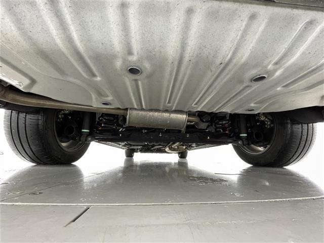 セレナ ｅ－パワー　ハイウェイスターＶ　禁煙車　純正ナビ（ＣＤ・ＤＶＤ・ＢＴ・フルセグ・ＳＤ・ＵＳＢ）全周囲カメラ　純正前方ドライブレコーダー　ビルトインＥＴＣ　両側パワースライドドア　前後クリアランスソナー　レーダークルーズコントロール（41枚目）