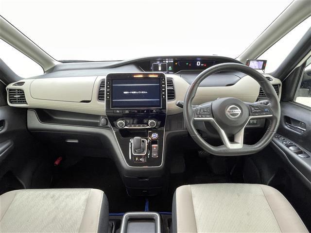 セレナ ｅ－パワー　ハイウェイスターＶ　禁煙車　純正ナビ（ＣＤ・ＤＶＤ・ＢＴ・フルセグ・ＳＤ・ＵＳＢ）全周囲カメラ　純正前方ドライブレコーダー　ビルトインＥＴＣ　両側パワースライドドア　前後クリアランスソナー　レーダークルーズコントロール（43枚目）