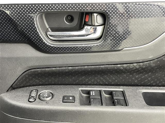 ガリバーが販売するクルマは、最大２，０００項目にもおよぶ徹底的な検査を行っています。　クルマに詳しくない方でも判りやすいように評価点で表記しています。