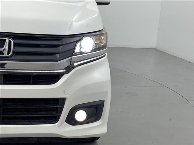 商談ルームには「キッズスペース」を完備しています。ＤＶＤ、ブロック、絵本、おままごとセット。お子様連れでも、ゆっくりとお車をお選びいただけます！