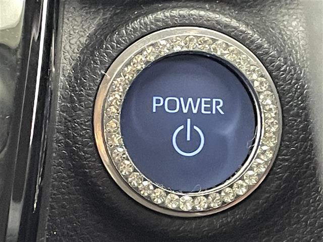 アクア Ｘ　純正ディスプレイオーディオ　全周囲カメラ　ビルトインＥＴＣ　レーダークルーズコントロール　前後クリアランスソナー　前席シートヒーター　衝突軽減ブレーキ　レーンキープアシスト　横滑り防止（14枚目）