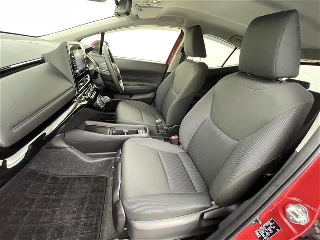 アクア Ｘ　純正ディスプレイオーディオ　全周囲カメラ　ビルトインＥＴＣ　レーダークルーズコントロール　前後クリアランスソナー　前席シートヒーター　衝突軽減ブレーキ　レーンキープアシスト　横滑り防止（24枚目）