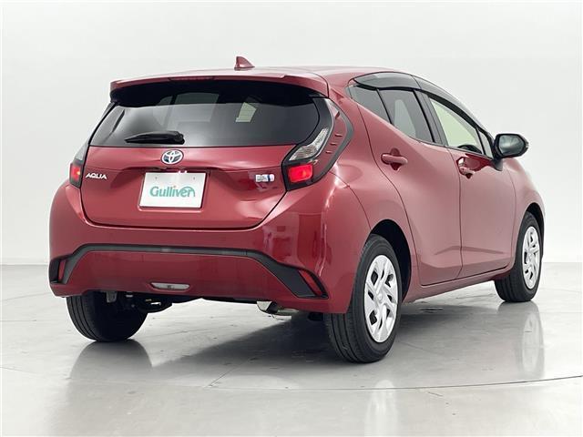 アクア Ｘ　純正ディスプレイオーディオ　全周囲カメラ　ビルトインＥＴＣ　レーダークルーズコントロール　前後クリアランスソナー　前席シートヒーター　衝突軽減ブレーキ　レーンキープアシスト　横滑り防止（30枚目）