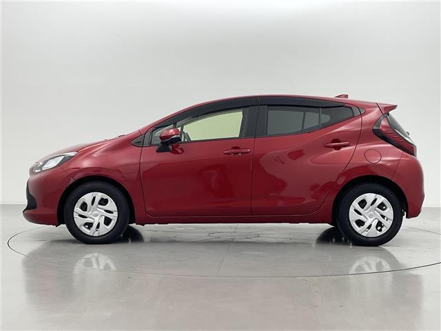 アクア Ｘ　純正ディスプレイオーディオ　全周囲カメラ　ビルトインＥＴＣ　レーダークルーズコントロール　前後クリアランスソナー　前席シートヒーター　衝突軽減ブレーキ　レーンキープアシスト　横滑り防止（33枚目）