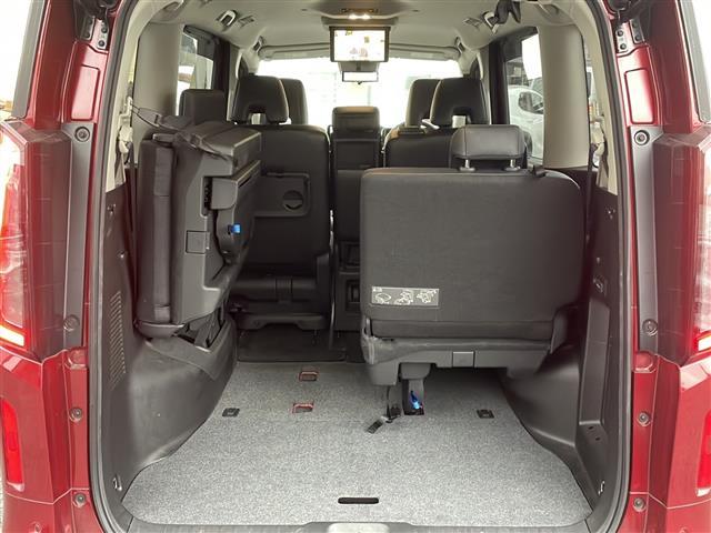 セレナ e-パワー ハイウェイスターV プロパイロット フリップダウンモニター(13枚目)