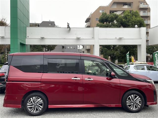 セレナ e-パワー ハイウェイスターV プロパイロット フリップダウンモニター(23枚目)