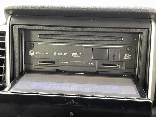 N-BOXカスタム G・Lパッケージ 社外ナビ(CD・DVD・フルセグ・BT・SD)片側パワースライドドア 横滑り防止 アイドリングストップ 社外フロアマット 純正14インチAW オートライト HIDライト スマートキー プッシュスタート(5枚目)