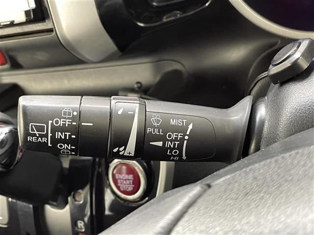 N-BOXカスタム G・Lパッケージ 社外ナビ(CD・DVD・フルセグ・BT・SD)片側パワースライドドア 横滑り防止 アイドリングストップ 社外フロアマット 純正14インチAW オートライト HIDライト スマートキー プッシュスタート(10枚目)