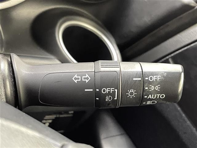 N-BOXカスタム G・Lパッケージ 社外ナビ(CD・DVD・フルセグ・BT・SD)片側パワースライドドア 横滑り防止 アイドリングストップ 社外フロアマット 純正14インチAW オートライト HIDライト スマートキー プッシュスタート(11枚目)