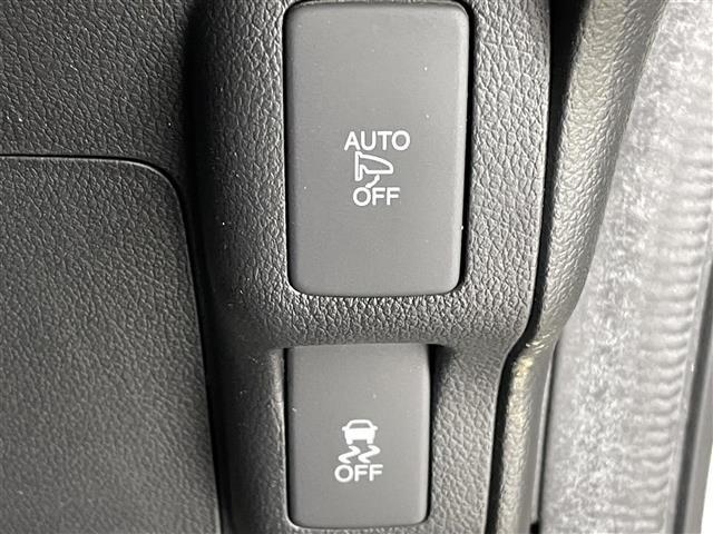 N-BOXカスタム G・Lパッケージ 社外ナビ(CD・DVD・フルセグ・BT・SD)片側パワースライドドア 横滑り防止 アイドリングストップ 社外フロアマット 純正14インチAW オートライト HIDライト スマートキー プッシュスタート(13枚目)