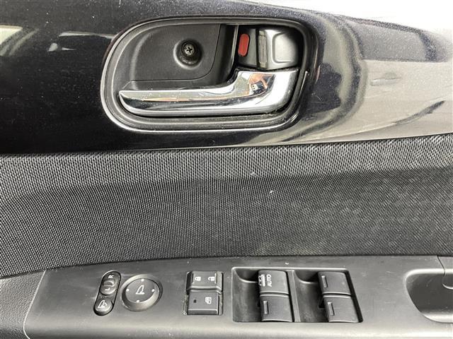 N-BOXカスタム G・Lパッケージ 社外ナビ(CD・DVD・フルセグ・BT・SD)片側パワースライドドア 横滑り防止 アイドリングストップ 社外フロアマット 純正14インチAW オートライト HIDライト スマートキー プッシュスタート(14枚目)