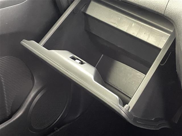 N-BOXカスタム G・Lパッケージ 社外ナビ(CD・DVD・フルセグ・BT・SD)片側パワースライドドア 横滑り防止 アイドリングストップ 社外フロアマット 純正14インチAW オートライト HIDライト スマートキー プッシュスタート(17枚目)