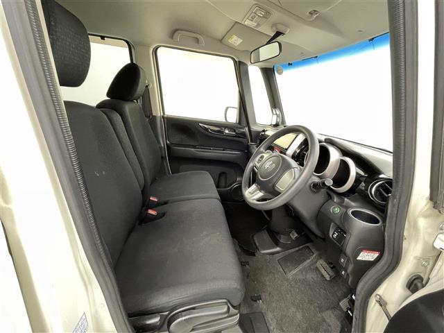 N-BOXカスタム G・Lパッケージ 社外ナビ(CD・DVD・フルセグ・BT・SD)片側パワースライドドア 横滑り防止 アイドリングストップ 社外フロアマット 純正14インチAW オートライト HIDライト スマートキー プッシュスタート(19枚目)