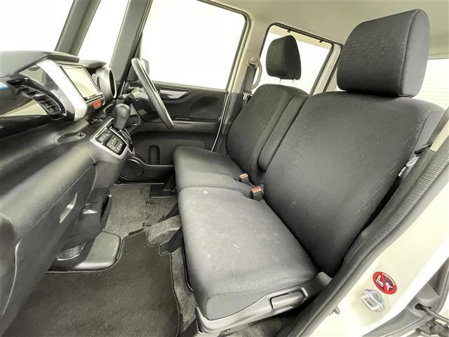 N-BOXカスタム G・Lパッケージ 社外ナビ(CD・DVD・フルセグ・BT・SD)片側パワースライドドア 横滑り防止 アイドリングストップ 社外フロアマット 純正14インチAW オートライト HIDライト スマートキー プッシュスタート(20枚目)