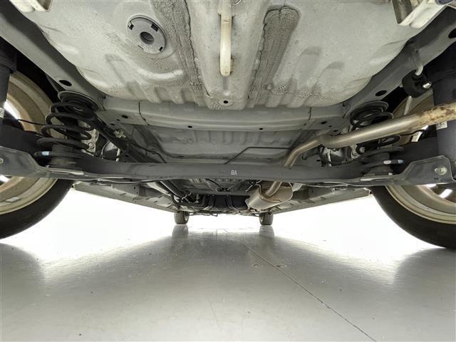 N-BOXカスタム G・Lパッケージ 社外ナビ(CD・DVD・フルセグ・BT・SD)片側パワースライドドア 横滑り防止 アイドリングストップ 社外フロアマット 純正14インチAW オートライト HIDライト スマートキー プッシュスタート(41枚目)