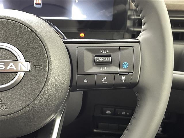 セレナ e-パワー ハイウェイスターV 純正12.3インチナビ 登録済未使用車 純正フリップダウンモニター 純正前方ドラレコ ビルトインETC2.0 全周囲カメラ 両側パワースライドドア 前後クリアランスソナー プロパイロット(10枚目)