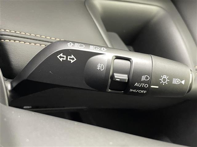 セレナ e-パワー ハイウェイスターV 純正12.3インチナビ 登録済未使用車 純正フリップダウンモニター 純正前方ドラレコ ビルトインETC2.0 全周囲カメラ 両側パワースライドドア 前後クリアランスソナー プロパイロット(12枚目)