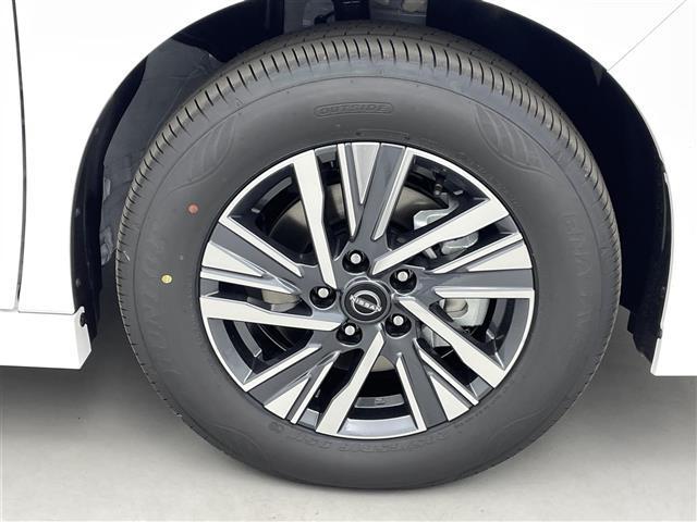 セレナ e-パワー ハイウェイスターV 純正12.3インチナビ 登録済未使用車 純正フリップダウンモニター 純正前方ドラレコ ビルトインETC2.0 全周囲カメラ 両側パワースライドドア 前後クリアランスソナー プロパイロット(39枚目)