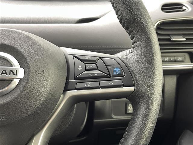 セレナ e-パワー ハイウェイスターV 純正ナビ(CD・DVD・フルセグ・BT・SD)純正前方ドライブレコーダー 全周囲カメラ 純正フリップダウンモニターETC 両側パワースライドドア レーダークルーズコントロール 前後クリアランスソナー(11枚目)