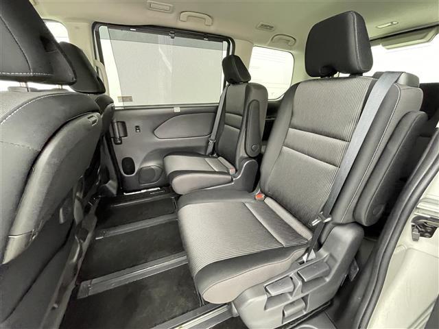 セレナ e-パワー ハイウェイスターV 純正ナビ(CD・DVD・フルセグ・BT・SD)純正前方ドライブレコーダー 全周囲カメラ 純正フリップダウンモニターETC 両側パワースライドドア レーダークルーズコントロール 前後クリアランスソナー(25枚目)