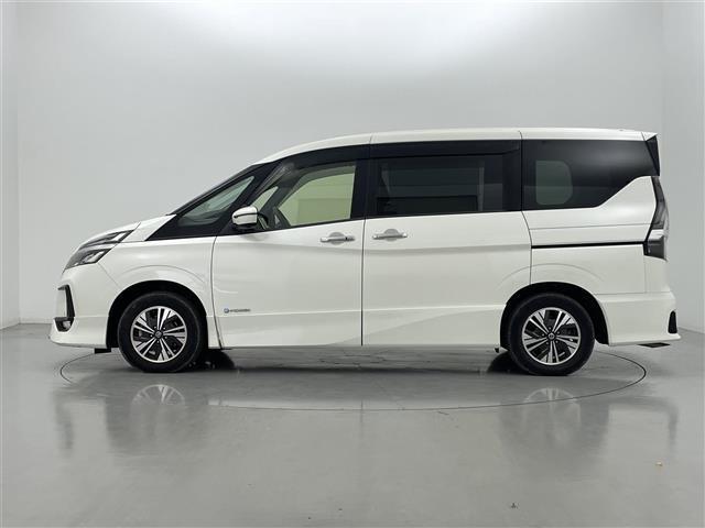 セレナ e-パワー ハイウェイスターV 純正ナビ(CD・DVD・フルセグ・BT・SD)純正前方ドライブレコーダー 全周囲カメラ 純正フリップダウンモニターETC 両側パワースライドドア レーダークルーズコントロール 前後クリアランスソナー(33枚目)