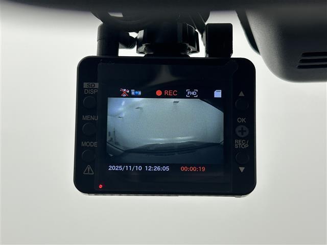 RAV4 アドベンチャー オフロードパッケージ 禁煙車 純正ディスプレイオーディオ(ApplCarPlay・AndroidAuto・BT・フルセグ)全周囲カメラ 前後ドライブレコーダー ETC レーダークルーズコントロール 前後クリアランスソナー(5枚目)