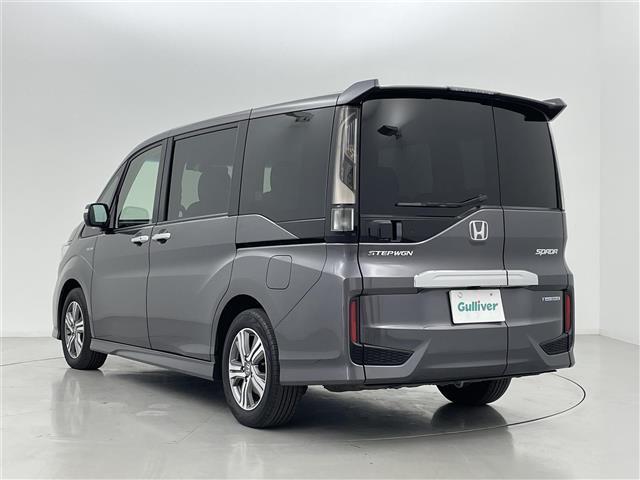 ステップワゴンスパーダ スパーダハイブリッド　Ｇ・ＥＸ　ホンダセンシング　純正９インチナビ（ＣＤ・ＤＶＤ・フルセグ・ＢＴ・ＳＤ・ＵＳＢ）バックカメラ　社外前方ドライブレコーダー　ビルトインＥＴＣ　両側パワースライドドア　前席シートヒーター　ホンダセンシング（4枚目）