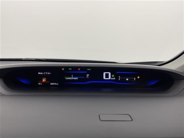 ステップワゴンスパーダ スパーダハイブリッド　Ｇ・ＥＸ　ホンダセンシング　純正９インチナビ（ＣＤ・ＤＶＤ・フルセグ・ＢＴ・ＳＤ・ＵＳＢ）バックカメラ　社外前方ドライブレコーダー　ビルトインＥＴＣ　両側パワースライドドア　前席シートヒーター　ホンダセンシング（9枚目）