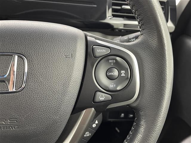 ステップワゴンスパーダ スパーダハイブリッド　Ｇ・ＥＸ　ホンダセンシング　純正９インチナビ（ＣＤ・ＤＶＤ・フルセグ・ＢＴ・ＳＤ・ＵＳＢ）バックカメラ　社外前方ドライブレコーダー　ビルトインＥＴＣ　両側パワースライドドア　前席シートヒーター　ホンダセンシング（11枚目）