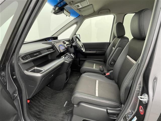 ステップワゴンスパーダ スパーダハイブリッド　Ｇ・ＥＸ　ホンダセンシング　純正９インチナビ（ＣＤ・ＤＶＤ・フルセグ・ＢＴ・ＳＤ・ＵＳＢ）バックカメラ　社外前方ドライブレコーダー　ビルトインＥＴＣ　両側パワースライドドア　前席シートヒーター　ホンダセンシング（24枚目）