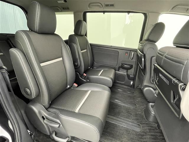 ステップワゴンスパーダ スパーダハイブリッド　Ｇ・ＥＸ　ホンダセンシング　純正９インチナビ（ＣＤ・ＤＶＤ・フルセグ・ＢＴ・ＳＤ・ＵＳＢ）バックカメラ　社外前方ドライブレコーダー　ビルトインＥＴＣ　両側パワースライドドア　前席シートヒーター　ホンダセンシング（25枚目）