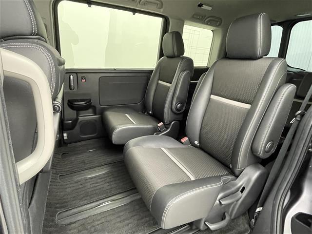 ステップワゴンスパーダ スパーダハイブリッド　Ｇ・ＥＸ　ホンダセンシング　純正９インチナビ（ＣＤ・ＤＶＤ・フルセグ・ＢＴ・ＳＤ・ＵＳＢ）バックカメラ　社外前方ドライブレコーダー　ビルトインＥＴＣ　両側パワースライドドア　前席シートヒーター　ホンダセンシング（26枚目）