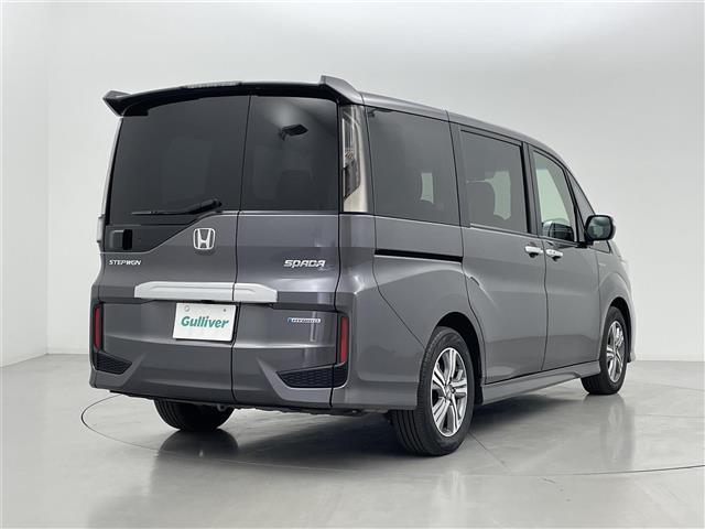 ステップワゴンスパーダ スパーダハイブリッド　Ｇ・ＥＸ　ホンダセンシング　純正９インチナビ（ＣＤ・ＤＶＤ・フルセグ・ＢＴ・ＳＤ・ＵＳＢ）バックカメラ　社外前方ドライブレコーダー　ビルトインＥＴＣ　両側パワースライドドア　前席シートヒーター　ホンダセンシング（32枚目）
