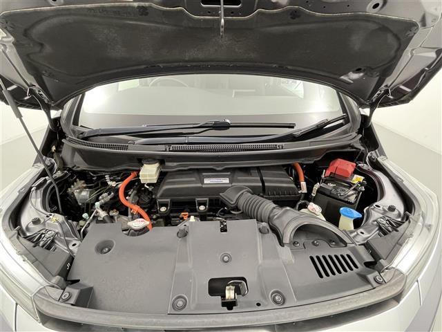 ステップワゴンスパーダ スパーダハイブリッド　Ｇ・ＥＸ　ホンダセンシング　純正９インチナビ（ＣＤ・ＤＶＤ・フルセグ・ＢＴ・ＳＤ・ＵＳＢ）バックカメラ　社外前方ドライブレコーダー　ビルトインＥＴＣ　両側パワースライドドア　前席シートヒーター　ホンダセンシング（43枚目）