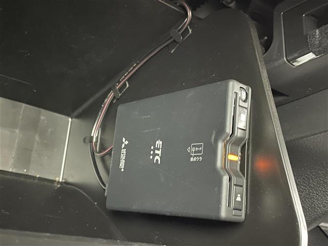 ＣＸ－３０ ２０Ｓ　ブラックトーンエディション　禁煙車　純正ナビ（ＣＤ・ＤＶＤ・フルセグ・ＢＴ・ＨＤＤ）全周囲カメラ　前後ドライブレコーダー　ＥＴＣ　前後クリアランスソナー　　車線逸脱警報　ブラインドスポットモニター　レーダークルーズコントロール（24枚目）