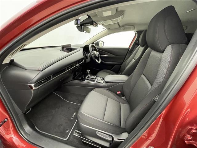 ＣＸ－３０ ２０Ｓ　ブラックトーンエディション　禁煙車　純正ナビ（ＣＤ・ＤＶＤ・フルセグ・ＢＴ・ＨＤＤ）全周囲カメラ　前後ドライブレコーダー　ＥＴＣ　前後クリアランスソナー　　車線逸脱警報　ブラインドスポットモニター　レーダークルーズコントロール（27枚目）