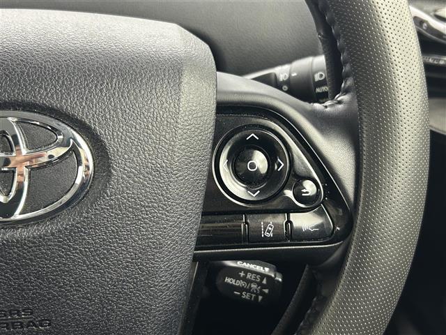 プリウス ＳセーフティプラスＩＩ　禁煙車　純正ナビ（ＣＤ・ＤＶＤ・フルセグ・ＢＴ・ＳＤ）全周囲カメラ　社外前後ドライブレコーダー　ビルトインＥＴＣ　前後クリアランスソナー　レーダークルーズコントロール　ブラインドスポットモニター（12枚目）