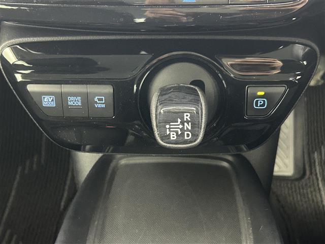 プリウス ＳセーフティプラスＩＩ　禁煙車　純正ナビ（ＣＤ・ＤＶＤ・フルセグ・ＢＴ・ＳＤ）全周囲カメラ　社外前後ドライブレコーダー　ビルトインＥＴＣ　前後クリアランスソナー　レーダークルーズコントロール　ブラインドスポットモニター（24枚目）