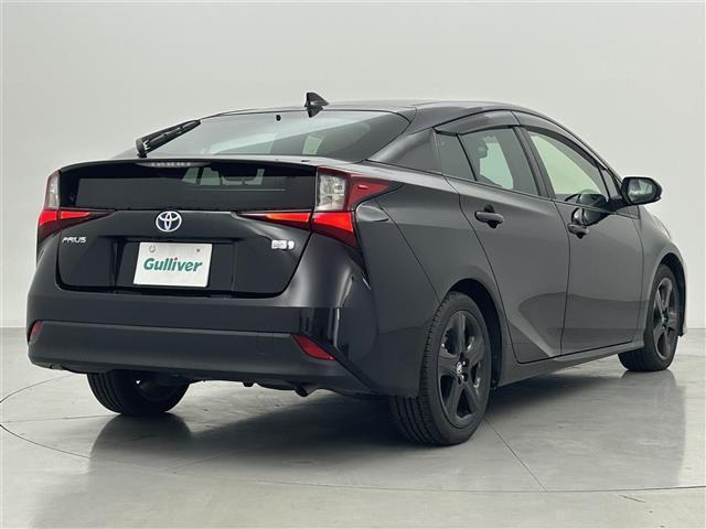 プリウス ＳセーフティプラスＩＩ　禁煙車　純正ナビ（ＣＤ・ＤＶＤ・フルセグ・ＢＴ・ＳＤ）全周囲カメラ　社外前後ドライブレコーダー　ビルトインＥＴＣ　前後クリアランスソナー　レーダークルーズコントロール　ブラインドスポットモニター（33枚目）