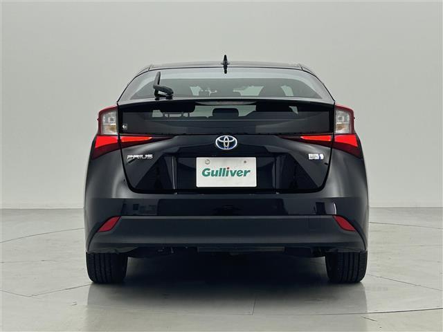 プリウス ＳセーフティプラスＩＩ　禁煙車　純正ナビ（ＣＤ・ＤＶＤ・フルセグ・ＢＴ・ＳＤ）全周囲カメラ　社外前後ドライブレコーダー　ビルトインＥＴＣ　前後クリアランスソナー　レーダークルーズコントロール　ブラインドスポットモニター（35枚目）